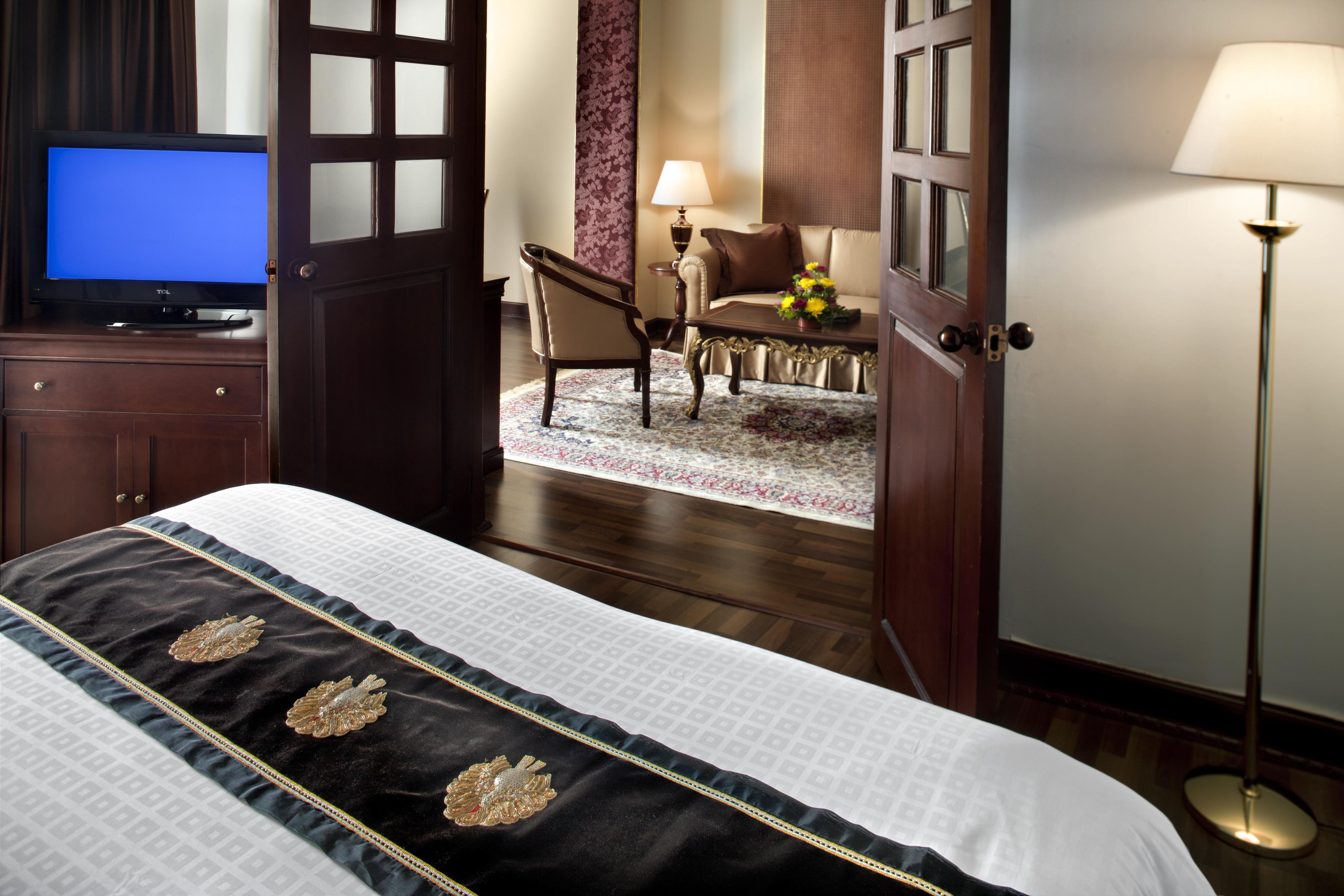 Mercure Mandalay Hill Resort Exteriör bild