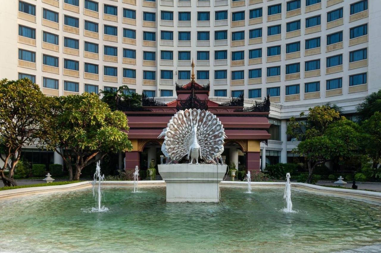 Mercure Mandalay Hill Resort Exteriör bild