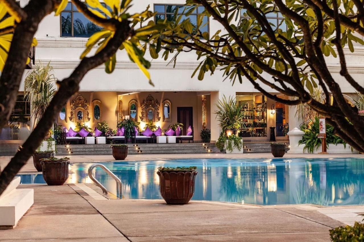 Mercure Mandalay Hill Resort Exteriör bild